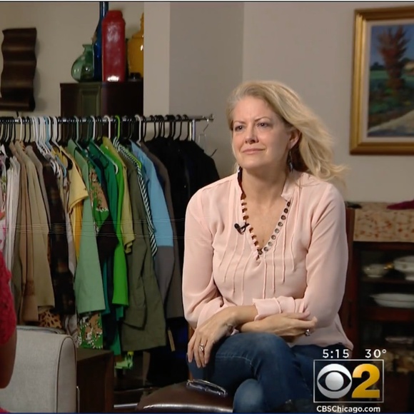 POSHMARK ON CBS 2 CHICAGO! LETS DO THIS TOGETHER! TAG & SHARE! - Picture 2 of 2